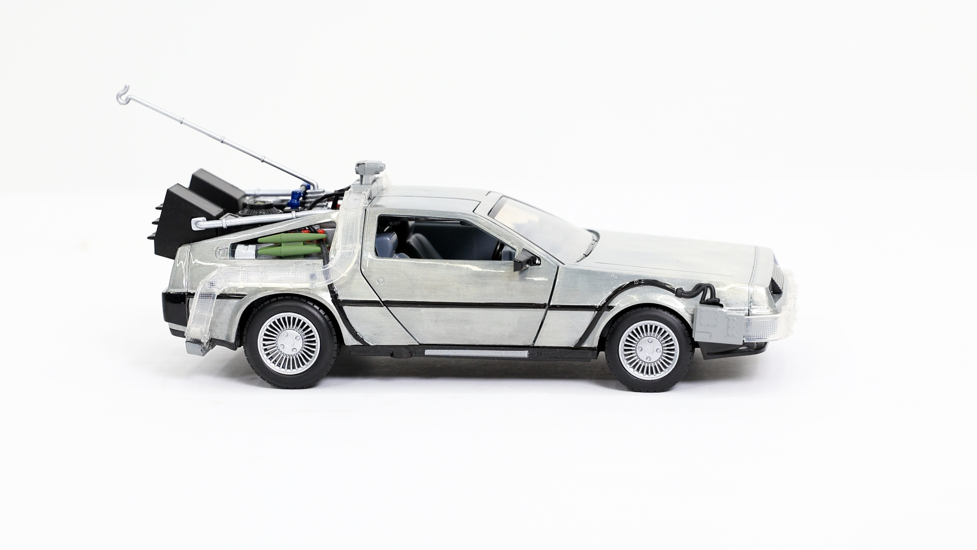 JD32911 Back to the Future Part 1 124 Scale DeLorean Time Machine